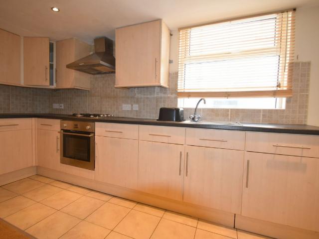 Apartment for rent in Plasnewydd, Falcon Lodge