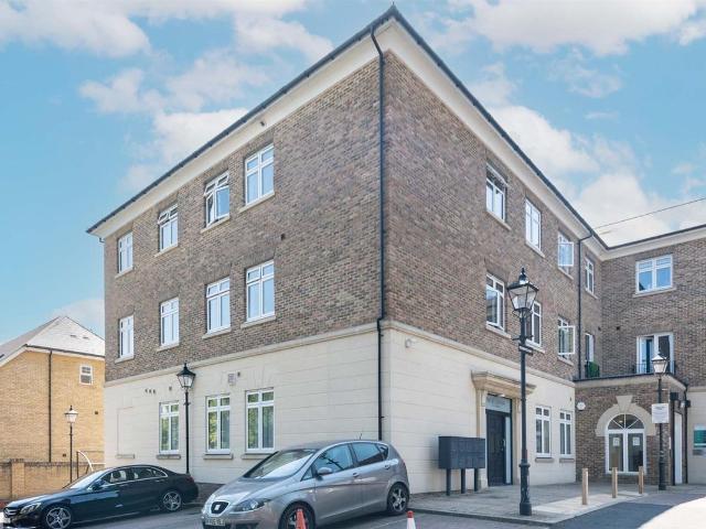 Apartment for rent in Bromley Common, Greater London