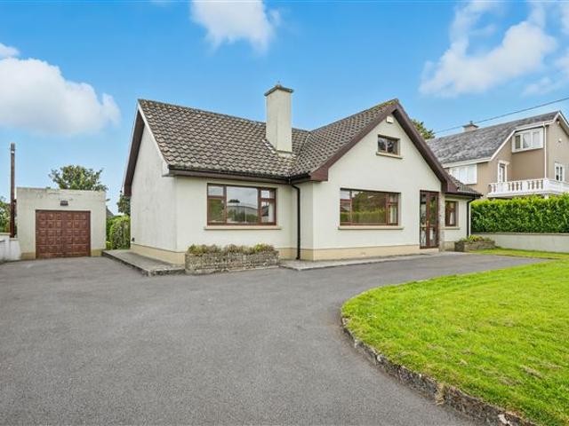 Detached House for sale in Ballinasloe, Connacht