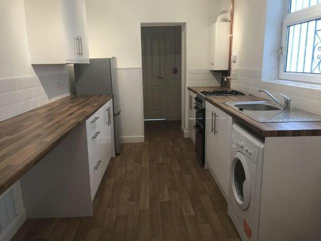 House for rent in Nangreaves, Wales