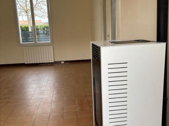 Maison location à Le Bourg, Maclas