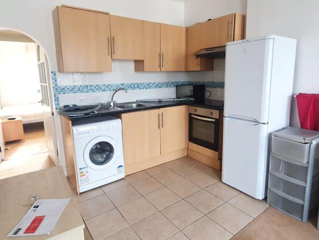 Apartment for rent in Brook Green, Greater London