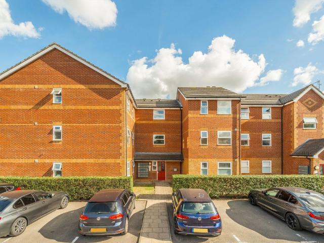 Apartment for rent in Heritage Park, Greater London