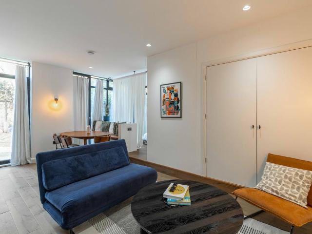 Apartment for rent in Kensal Town, Greater London