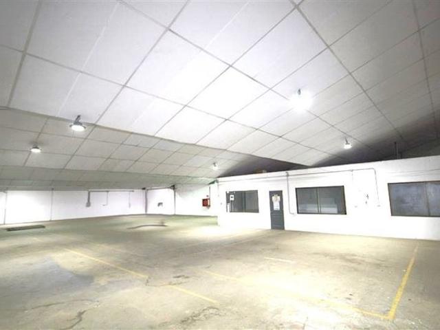 Macul, Galpón en Condominio Sector Industrial Vicuña Mackenna