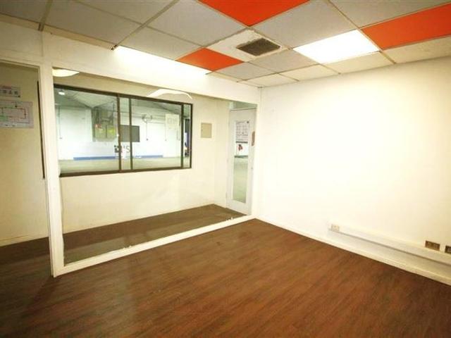 Macul, Galpón en Condominio Sector Industrial Vicuña Mackenna