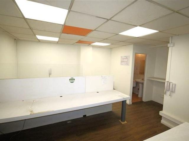 Macul, Galpón en Condominio Sector Industrial Vicuña Mackenna