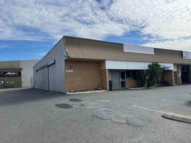 Warehouse for rent in Maddington, Western Australia