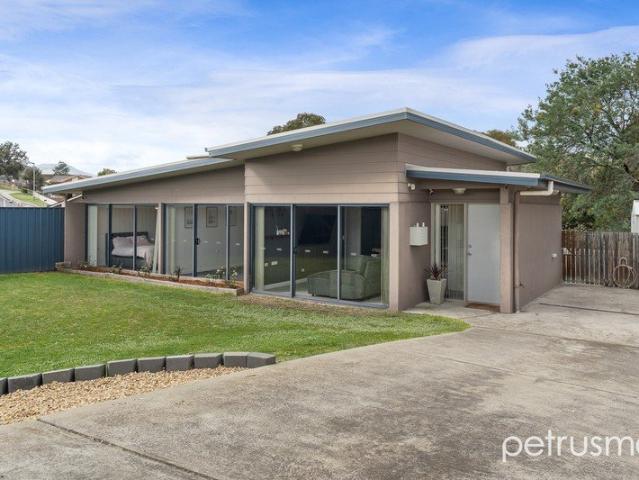 House for sale in New Norfolk, Tasmania
