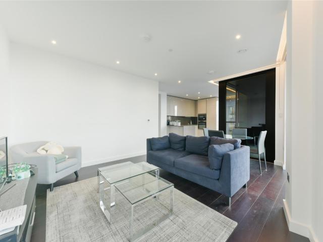 Apartment for rent in Nine Elms, Greater London