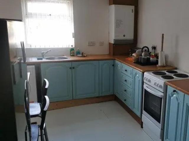 House for rent in Elm Park, Calderstones