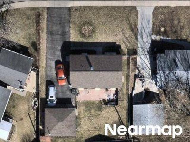 House for sale in Carpentersville, Illinois