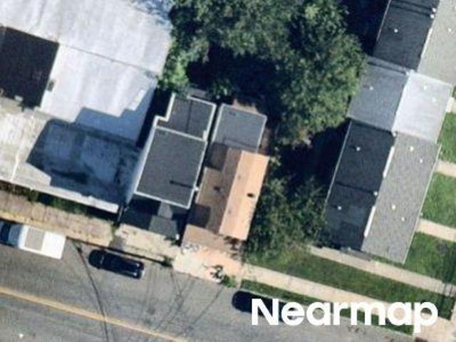 House for sale in Newark, Essex County