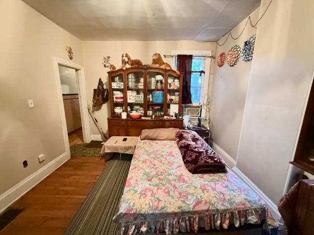 Townhouse for rent in Gibson, Hamilton
