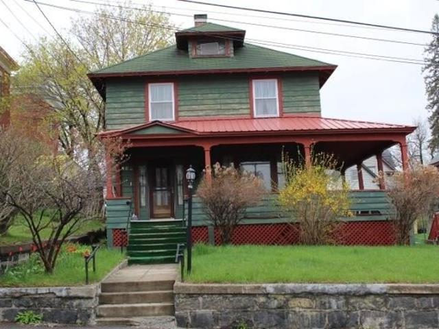 House for sale in New Hampshire