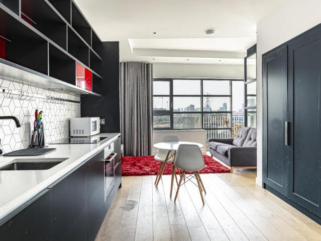 Apartment for rent in London City Island, Blackwall