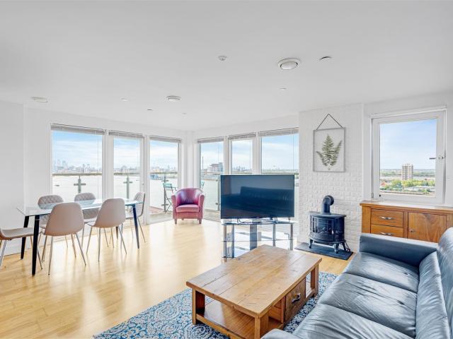 Apartment for rent in Charlton Riverside, Greater London