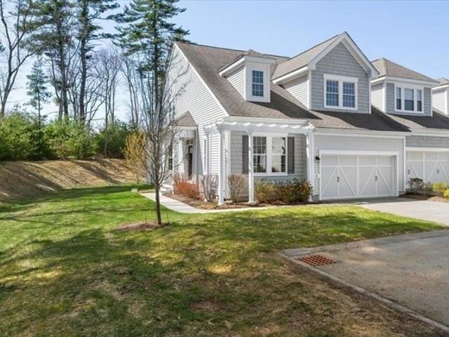 Condo for sale in Holliston, Massachusetts