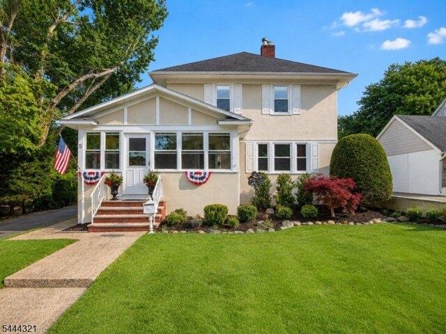 House for sale in Wyckoff, New Jersey