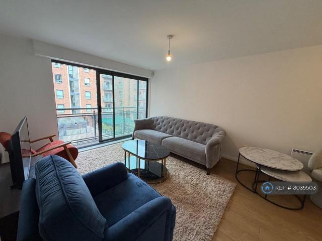 Apartment for rent in Chinatown, Calderstones
