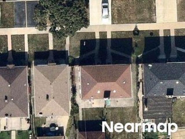 Townhouse for sale in Bellwood, Illinois