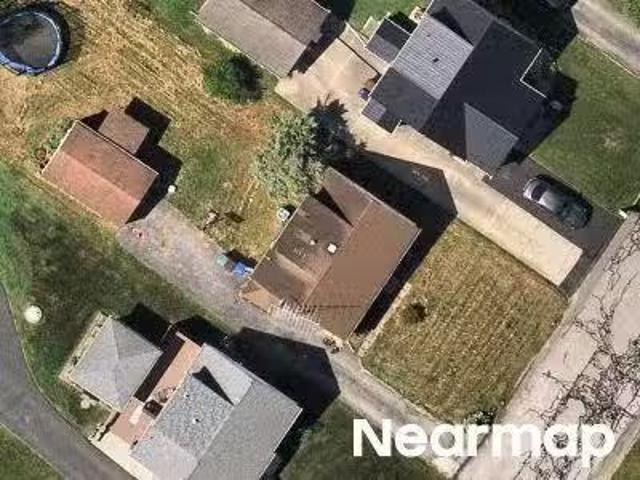 House for sale in Sharon
