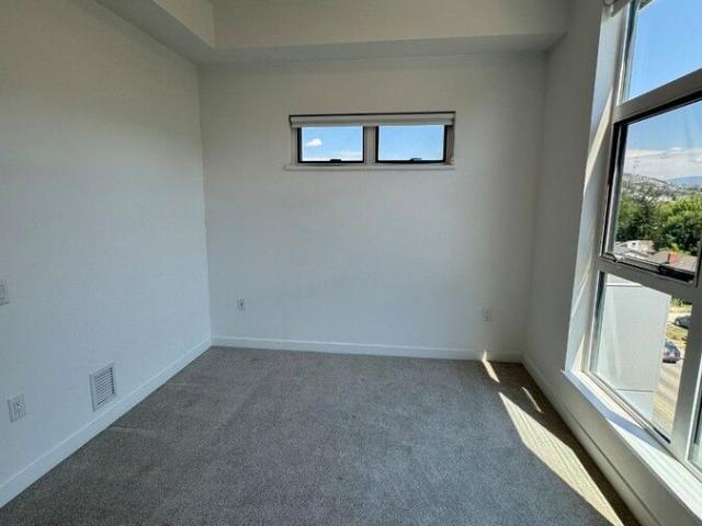 Apartment for rent in Winfield, British Columbia
