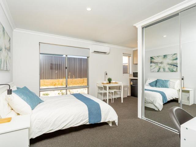 Room for rent in Parklands, Western Australia