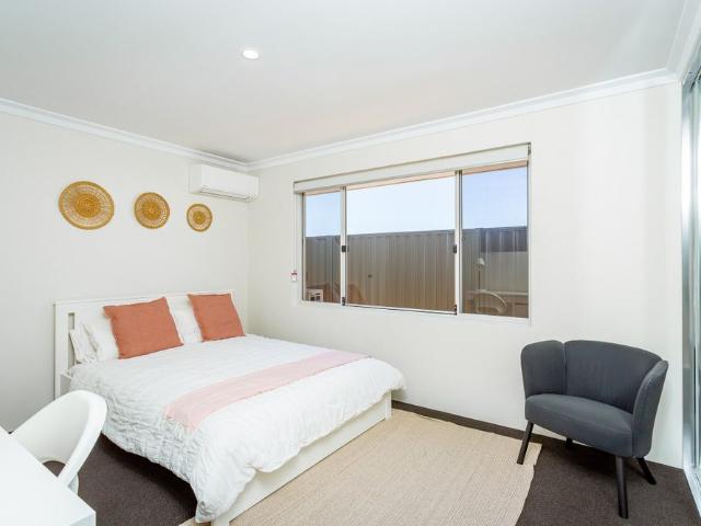Room for rent in Parklands, Western Australia