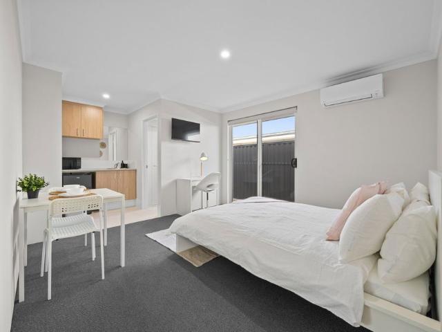 Room for rent in Parklands, Western Australia
