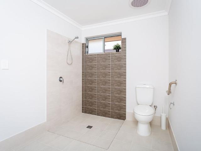 Room for rent in Parklands, Western Australia