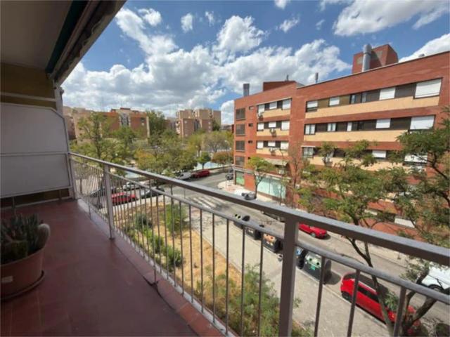 Apartamento en alquiler en Apóstol Santiago, Madrid