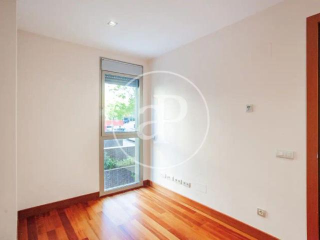 Apartamento en alquiler en Peñagrande, Madrid
