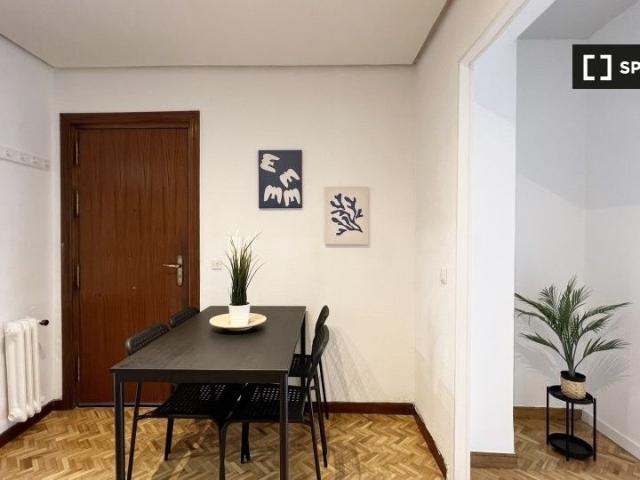 Apartamento en alquiler en Cuatro Caminos, Madrid