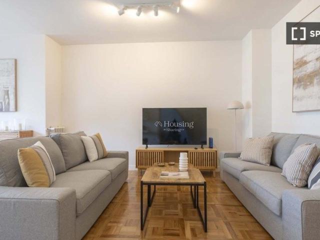 Apartamento en alquiler en Peñagrande, Madrid