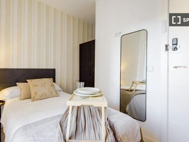 Apartamento en alquiler en Castilla, Madrid