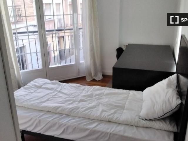 Apartamento en alquiler en Zarzaquemada, Leganés