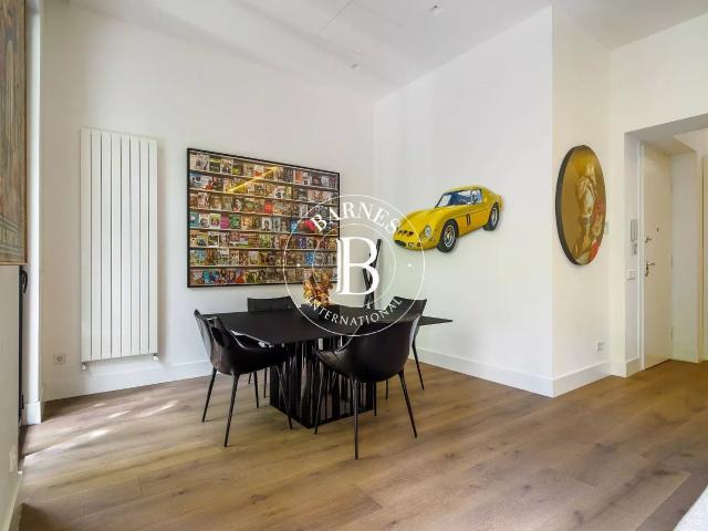 Apartamento en venta en Almagro, Madrid