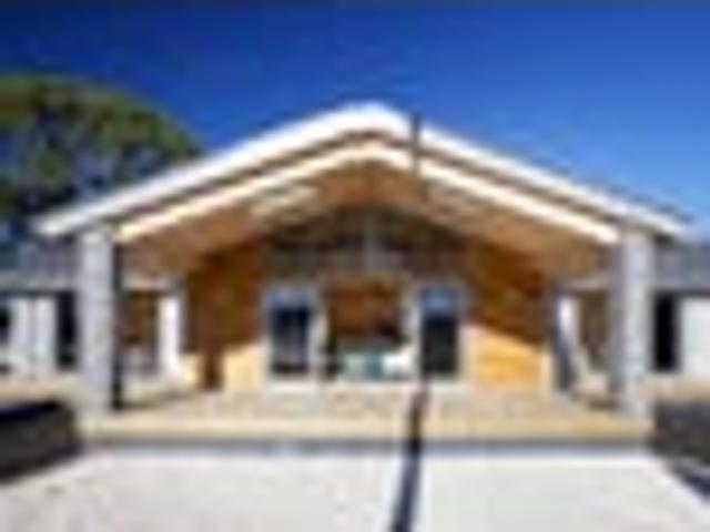 House for sale in Chaslands, Canterbury