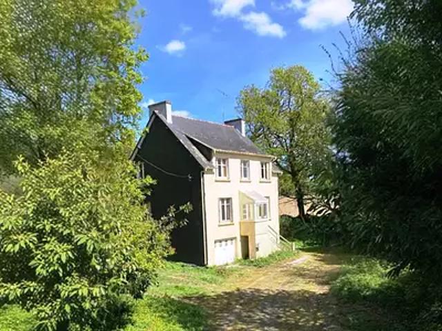 Maison vente à Kervougar, Maël-Carhaix