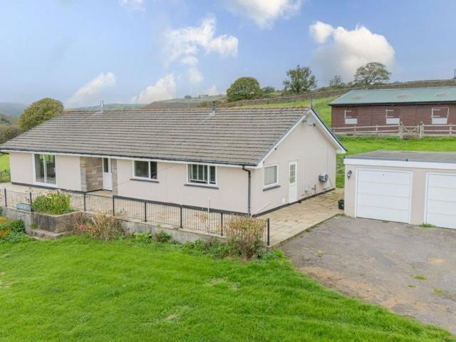 House for rent in Taff Merthyr Garden Village, Trelewis