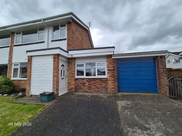 House for rent in Trofarth, Wales