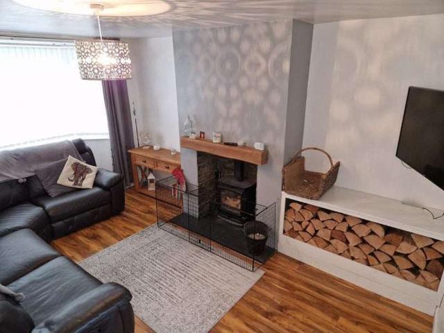 Room for rent in Mold