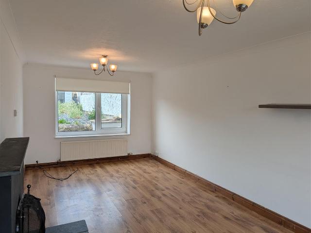 Apartment for rent in Fishguard and Goodwick, Goodwick