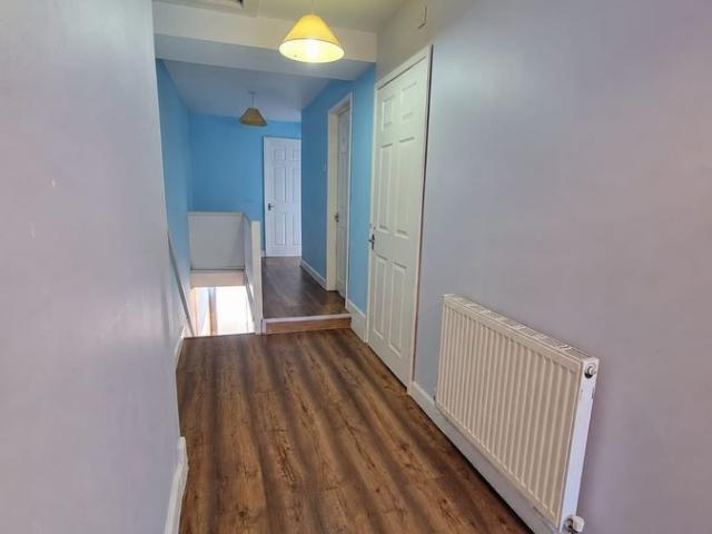 Apartment for rent in Maesteg, Caerau