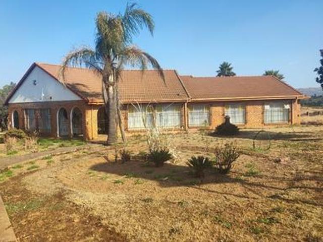 Farm for sale in Waterkloof, Gauteng