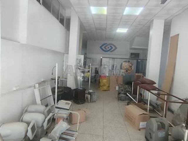 Local commercial location à Anfa, Gharb-Chrarda-Beni Hssen