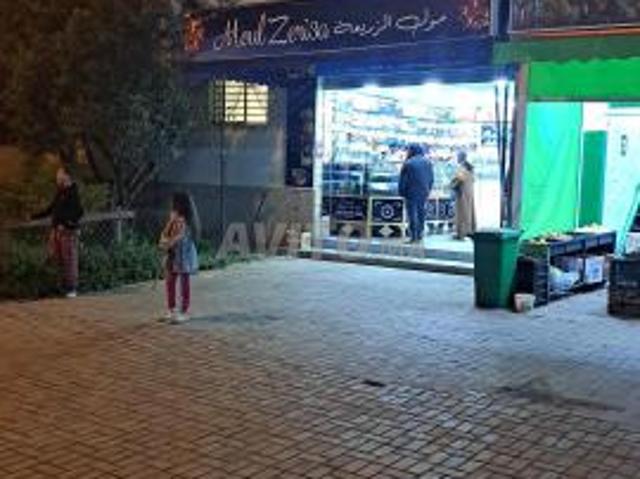 Local commercial location à Anfa, Gharb-Chrarda-Beni Hssen