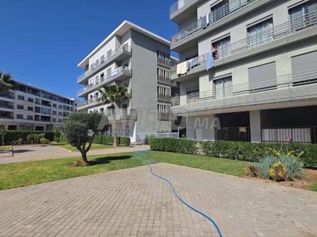 Local commercial location à Bouskoura, Gharb-Chrarda-Beni Hssen