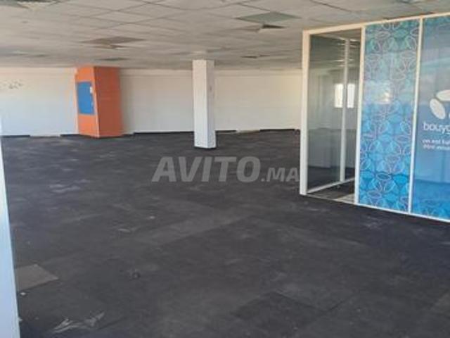 Local commercial location à Rbat